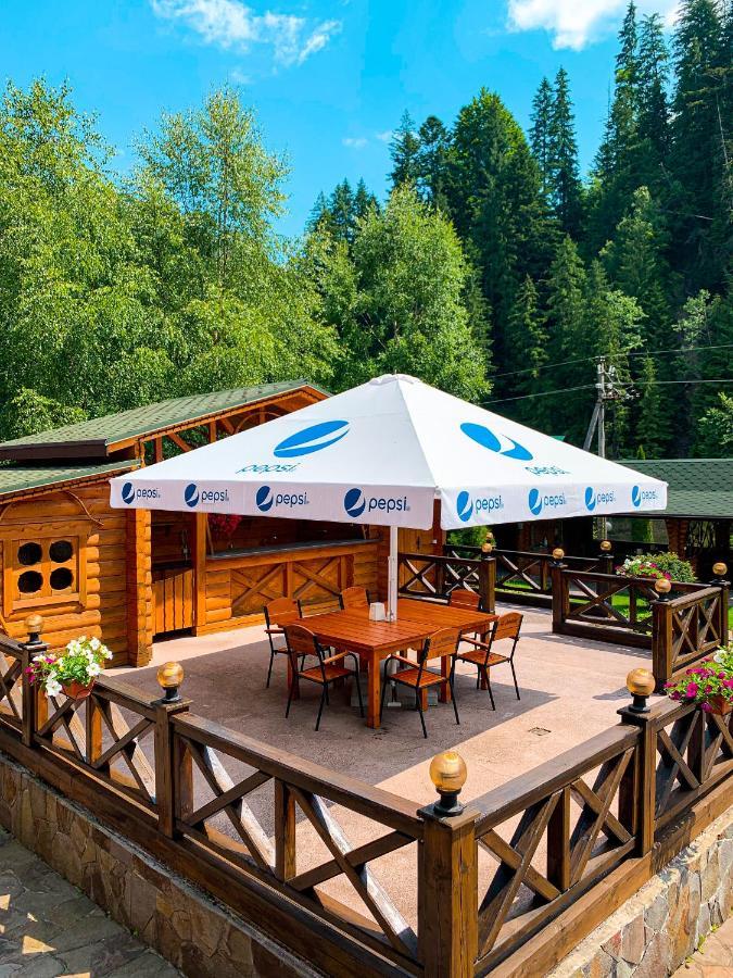 Forest House Tatariv Eksteriør billede