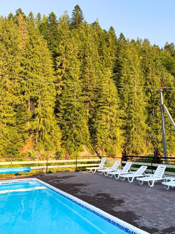 Forest House Tatariv Eksteriør billede