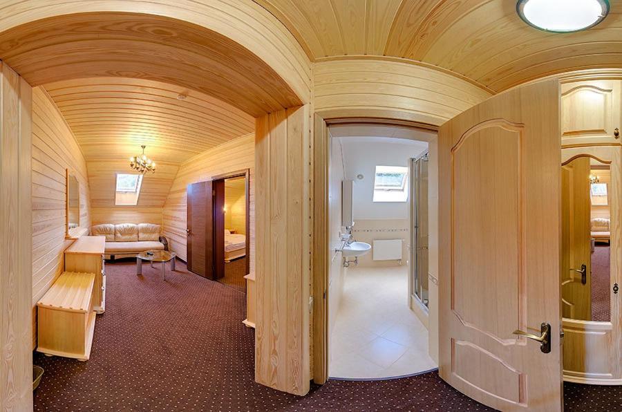 Forest House Tatariv Værelse billede