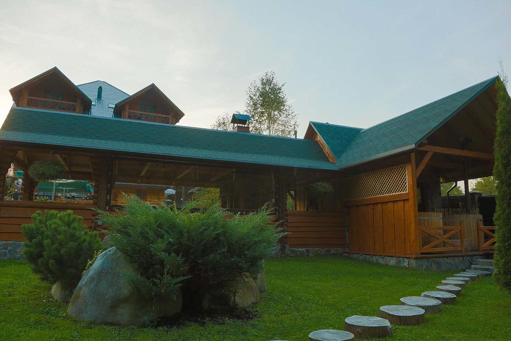 Forest House Tatariv Eksteriør billede